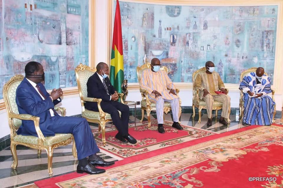 Elections couplées : la délégation de la CEDEAO félicite le peuple Burkinabè pour le bon déroulement du scrutin