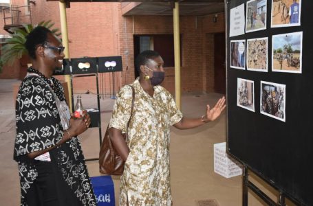Burkina : l’OIM se sert de l’art pour faire comprendre le phénomène migratoire