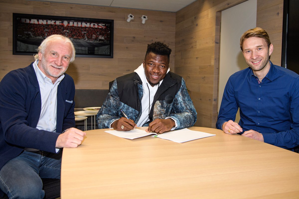 Football : Edmond Tapsoba prolonge son contrat avec le Bayern Leverkusen