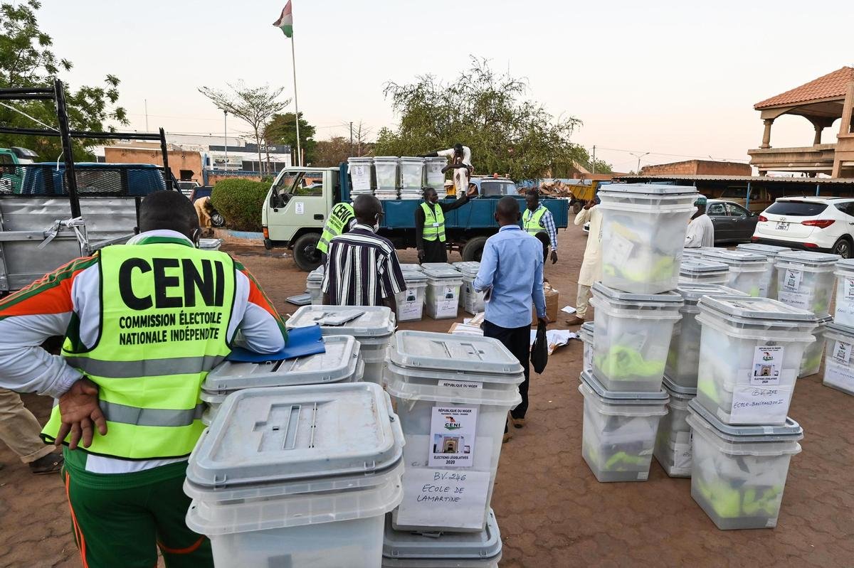 Présidentielle au Niger : Mohamed Bazoum en tête avec 293 739 voix dans 69/266 communes  (résultats provisoires Ceni)