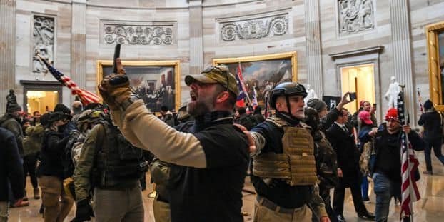 USA : le Congrès certifie la victoire de Joe Biden malgré l’invasion du Capitole par les pro-Trump