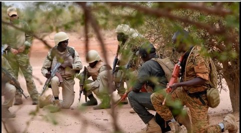 Région de l&rsquo;Est : 3 blessés, 4 portés disparus dont 3 expatriés et 1 Burkinabè dans une attaque sur l&rsquo;axe Fada-Pama