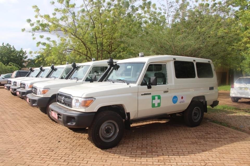 Amélioration des soins de santé au Burkina : Le Japon fait don de matériel roulant et bio médicaux