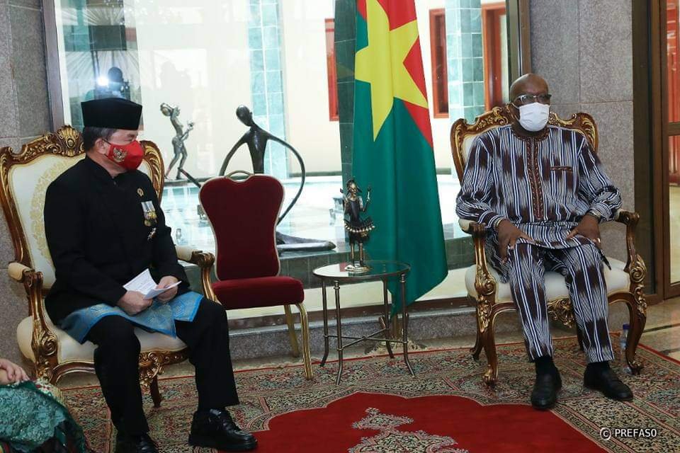 Burkina-Indonésie : le nouvel ambassadeur présente ses lettres de créance au président du Faso