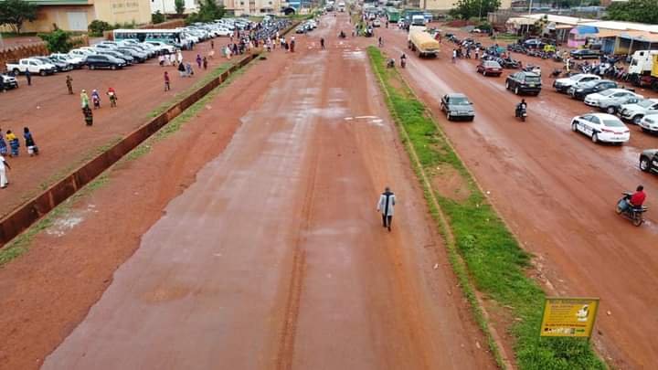 Réalisation de voiries urbaines à Bobo Dioulasso :  Le ministre Eric Bougouma lance des travaux !