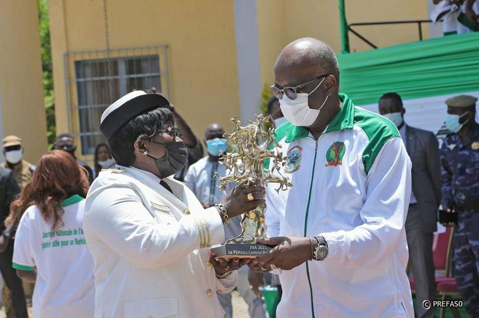 Journée nationale de l&rsquo;Arbre: le président du Faso invite tous les Burkinabè à planter pour  «gagner  le combat contre la désertification»