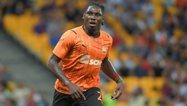 Ukraine : Lassina Traoré reste au Shaktar Donetsk