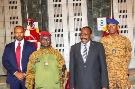 Lutte contre le terrorisme : le Chef de l’Etat reçoit un messager de son homologue Tchadien