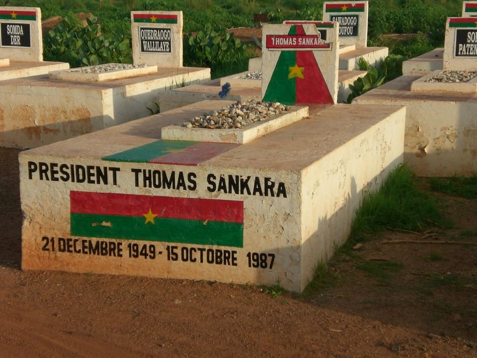 Inhumation des restes de Thomas Sankara et de ses douze (12) compagnons: une date fixée.
