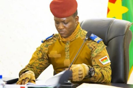 Baux administratifs au Burkina Faso : le gouvernement de la Transition revoit sa règlementation.