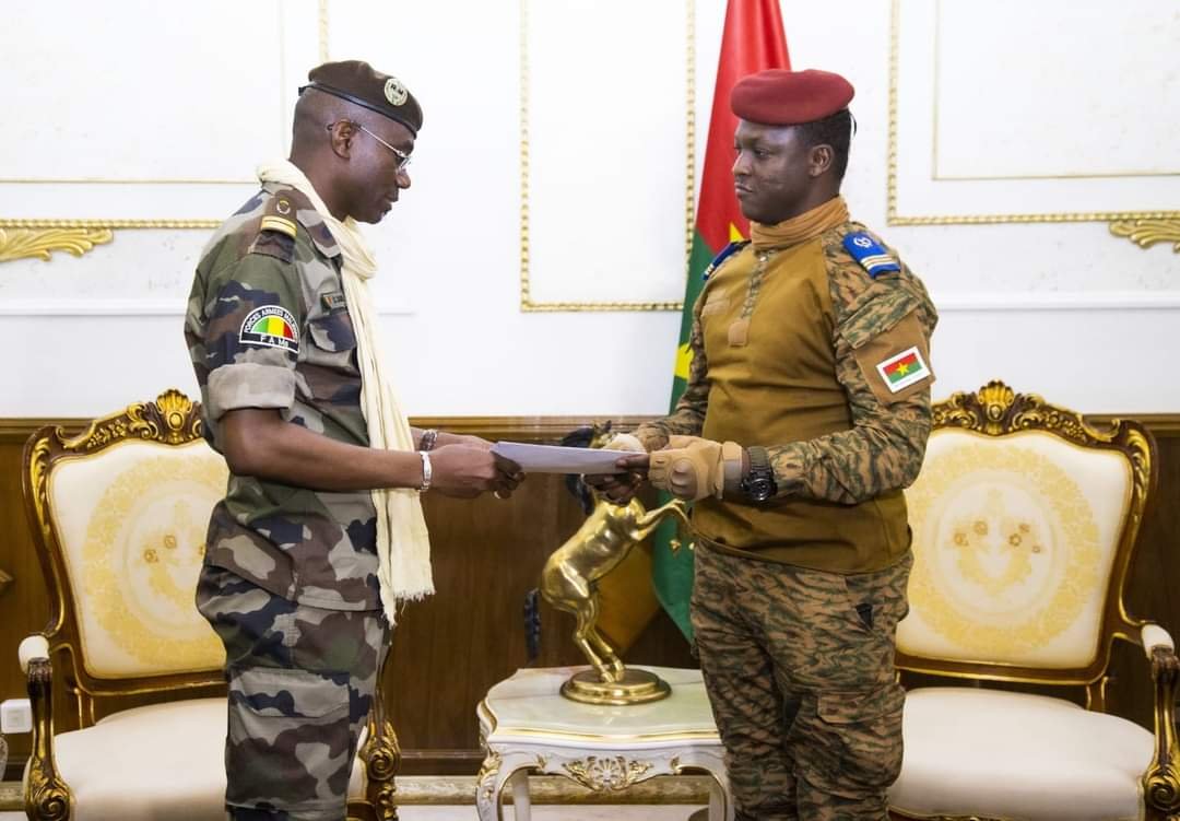 Situation sécuritaire : le Mali disposé à partager son expérience avec le Burkina Faso