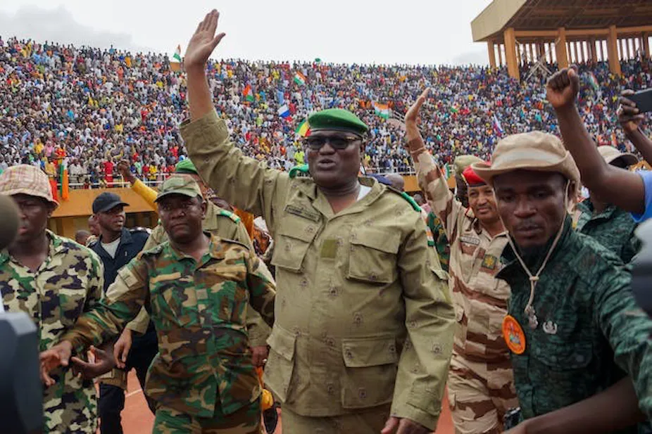 Niger : “De Moins en Moins de Soutien pour une Intervention Militaire dans la Crise : Accra en Discussion »￼