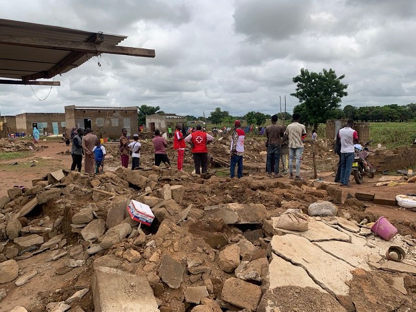 Évaluation des Dommages après des Inondations Dévastatrices à Gaoua : La Croix-Rouge Intervient en Première Ligne 