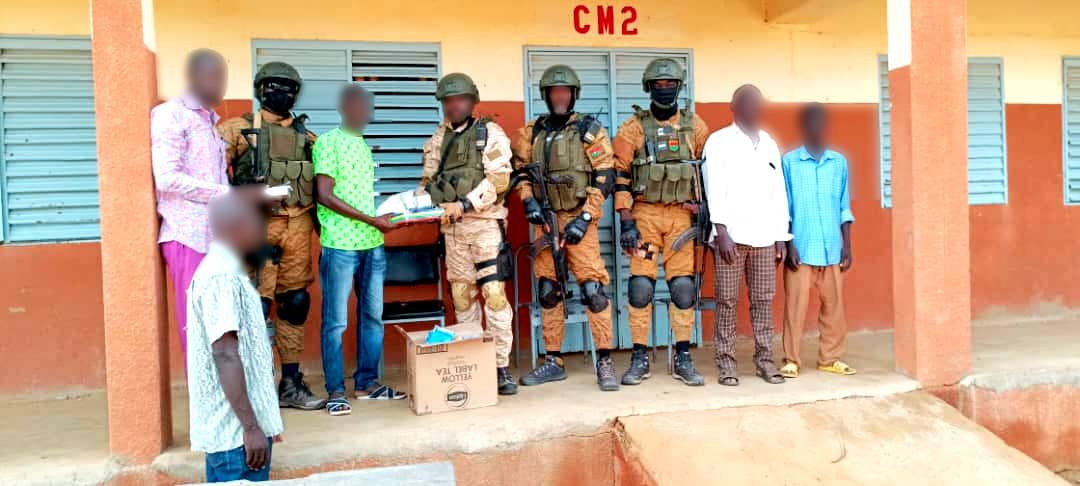Un geste louable de la Gendarmerie de Solhan pour la rentrée scolaire 2023/2024 au Burkina Faso￼