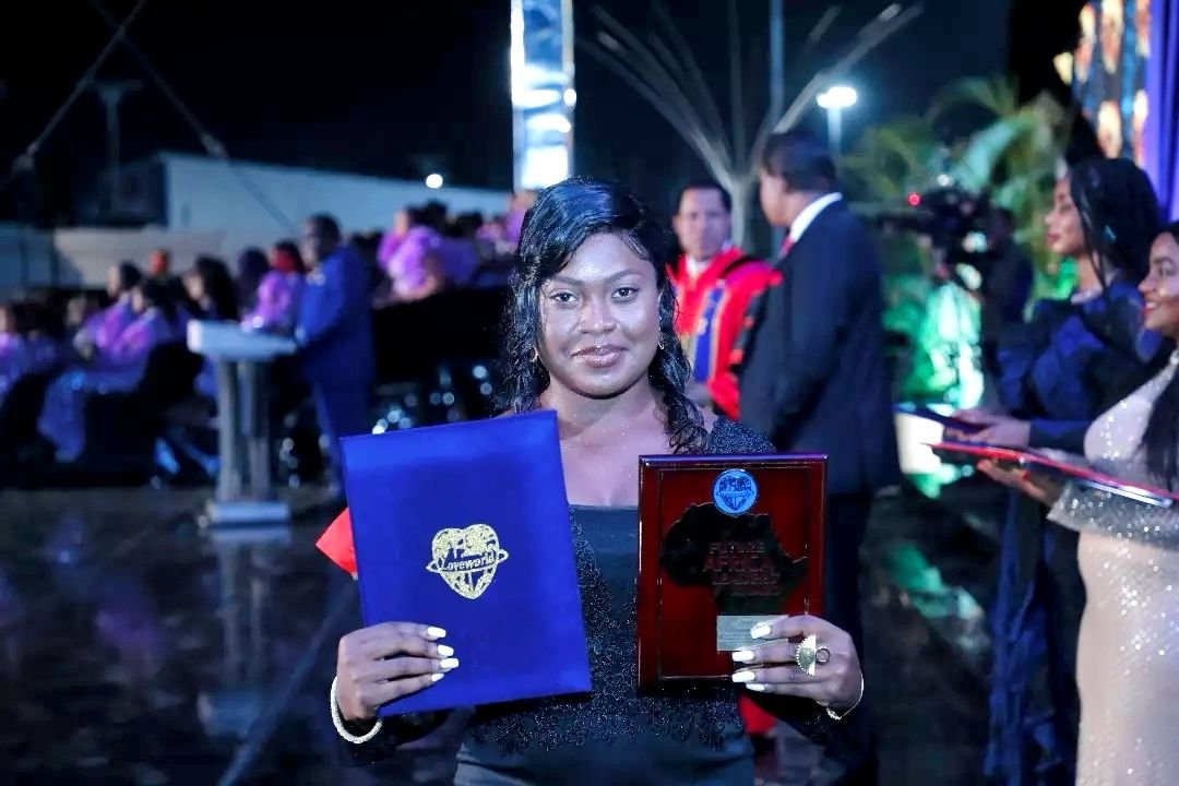 Distinction : Annick Carine Bado dans le Top 10 du Future Africa Leaders Awards au Nigéria