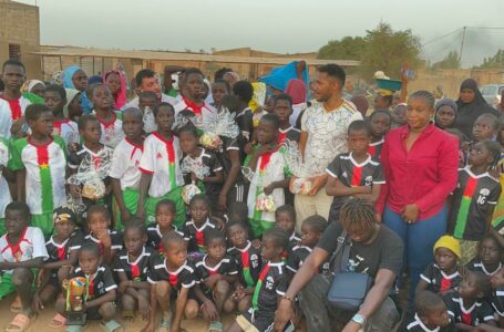 Fêter son anniversaire autrement: Ronald Kaboré et la Fondation Milie Marta aux côtés des déplacés internes de Panzani