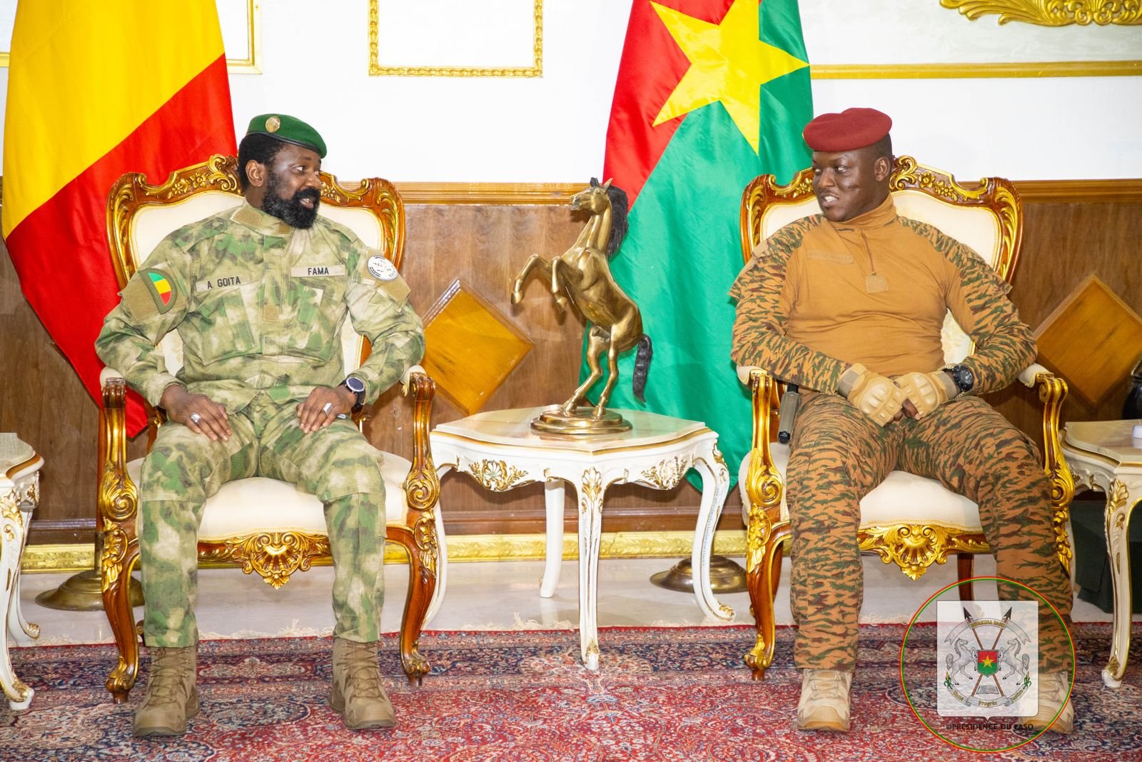 Coopération Burkina Faso-Mali : Assimi GOÏTA salue les liens de fraternité et de bon voisinage entre les deux Etats