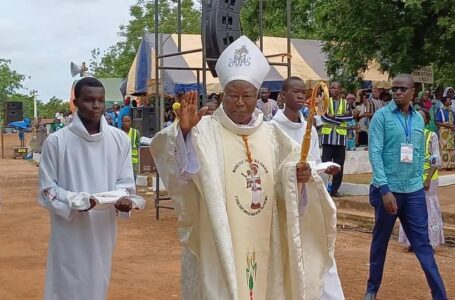 Assomption 2024 à Yagma: Les fidèles catholiques en pèlerinage à yagma pour la paix au Burkina Faso. 