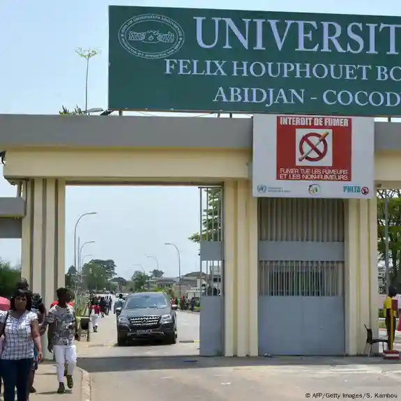 Le gouvernement ivoirien dissout les syndicats étudiants après une série de meurtres liés à la FESCI 
