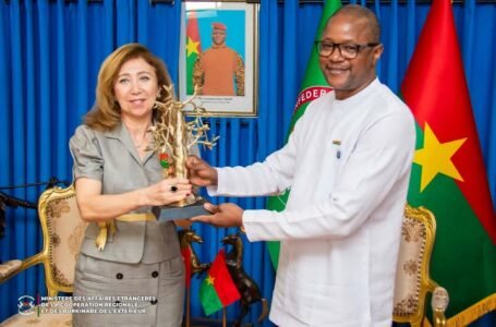 Burkina : En fin de mission, l’ambassadeur de Türkiye élevée au rang d’Officier de l’Ordre de l’Étalon.