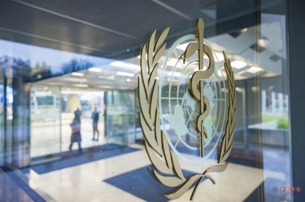 Retrait des États-Unis de l’OMS : une décision contestée qui inquiète la santé mondiale