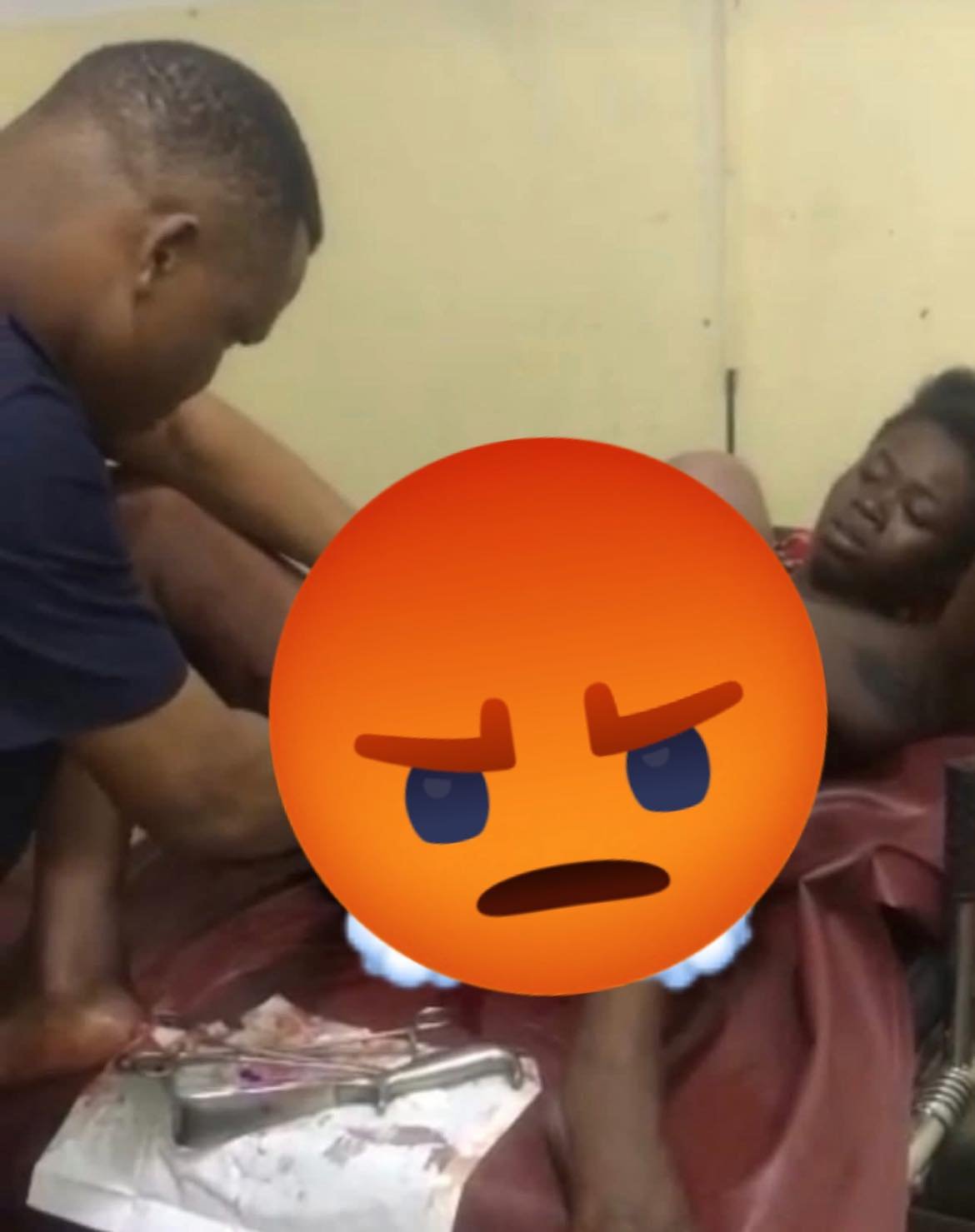 Scandale à Kinshasa : une vidéo virale de violences sur une patiente après accouchement suscite l’indignation