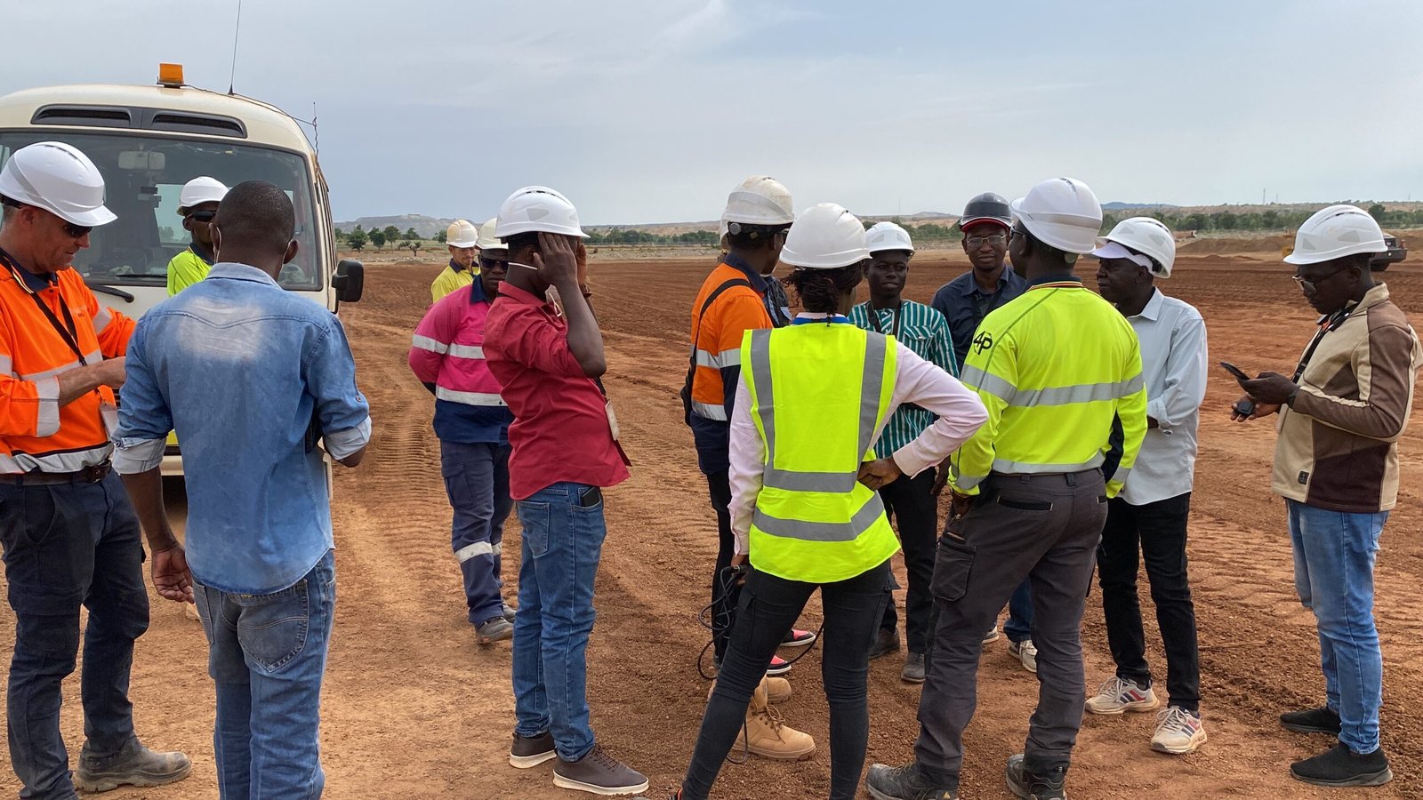  Au cœur de la mine de Houndé : des journalistes découvrent les enjeux de l’exploitation minière moderne